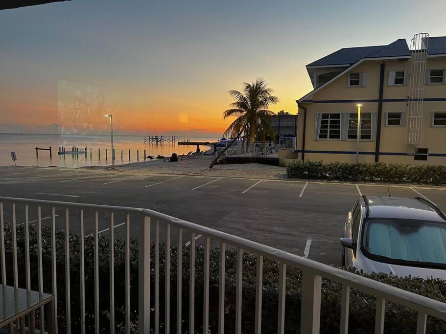 Your Happy Place On The Beach! Key Colony Beach 외부 사진