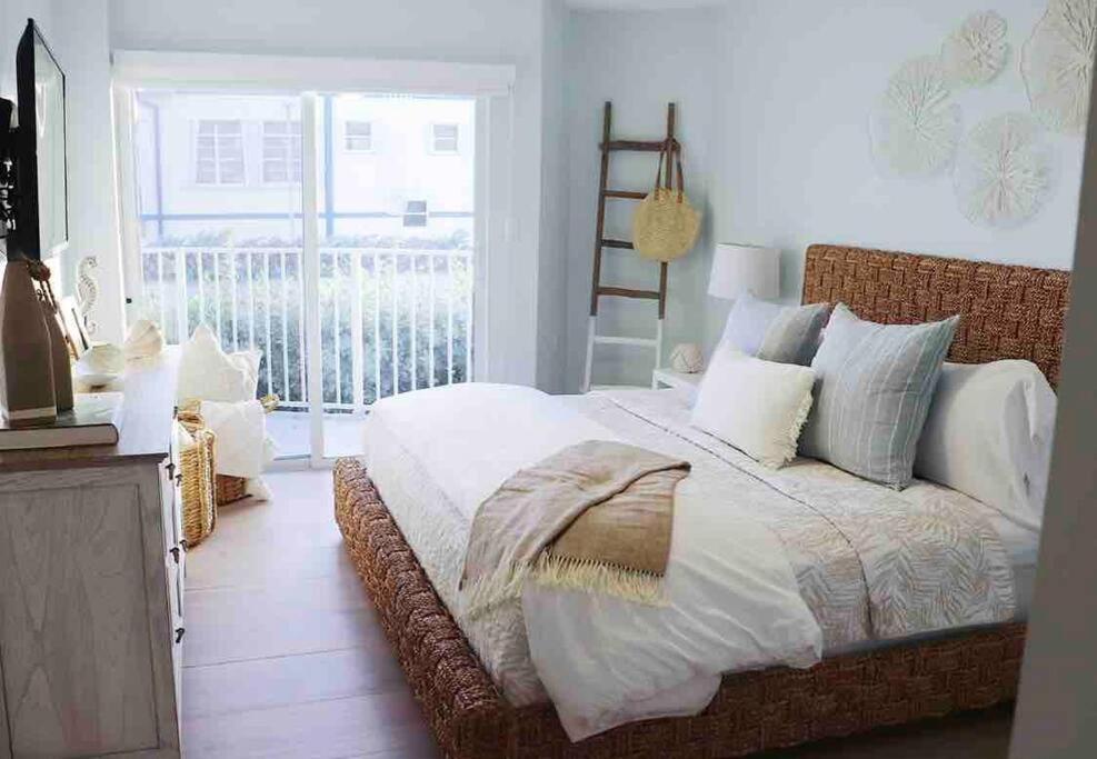 Your Happy Place On The Beach! Key Colony Beach 외부 사진