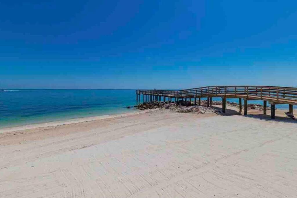 Your Happy Place On The Beach! Key Colony Beach 외부 사진